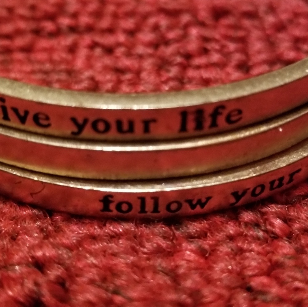 Gold bangles - Picture 3 of 5